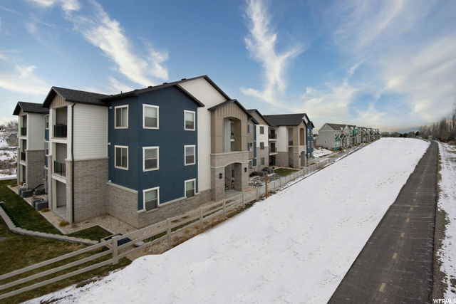Roy, UT 84067 — photo 2