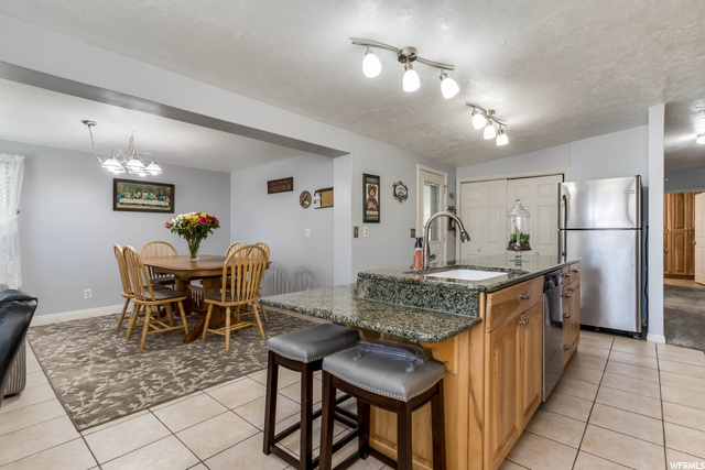 2431 W 4975 S, Roy, UT 84067 — photo 9