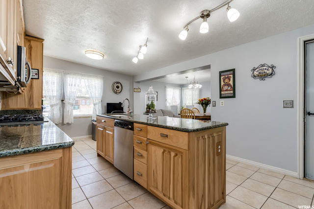 2431 W 4975 S, Roy, UT 84067 — photo 7