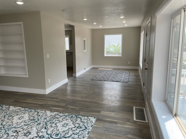 766 N 200 E, Price, UT 84501 — photo 4