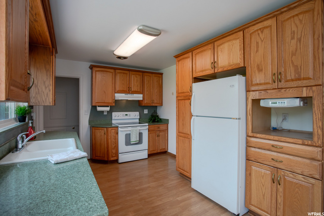 381 W 3200 S, Bountiful, UT 84010 — photo 8
