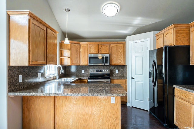 4665 S 4150 W, Roy, UT 84067 — photo 6