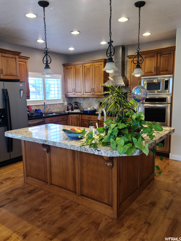 1092 S Barton Ct E, Bountiful, UT 84010 — photo 3