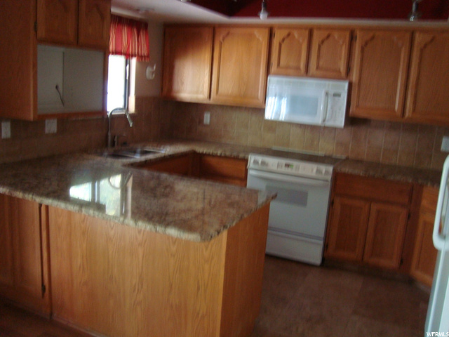 1932 N 2700 E, Layton, UT 84040 — photo 5