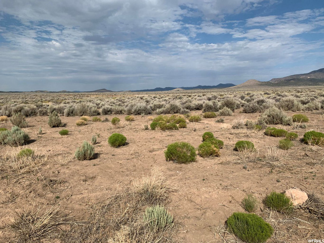10400, Beryl, UT 84714 — photo 9