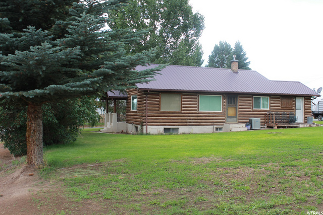 296 W 100 N, Bicknell, UT 84715 — photo 4