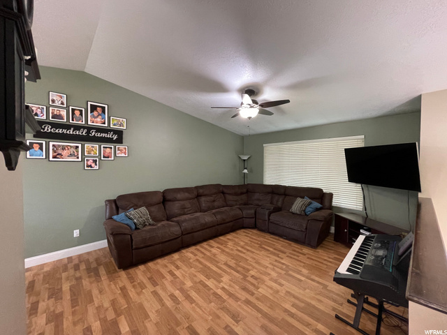 513 S 925 E, Layton, UT 84041 — photo 3