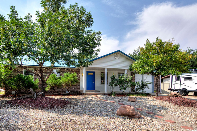 117 Arbor Dr, Moab, UT 84532 — photo 2