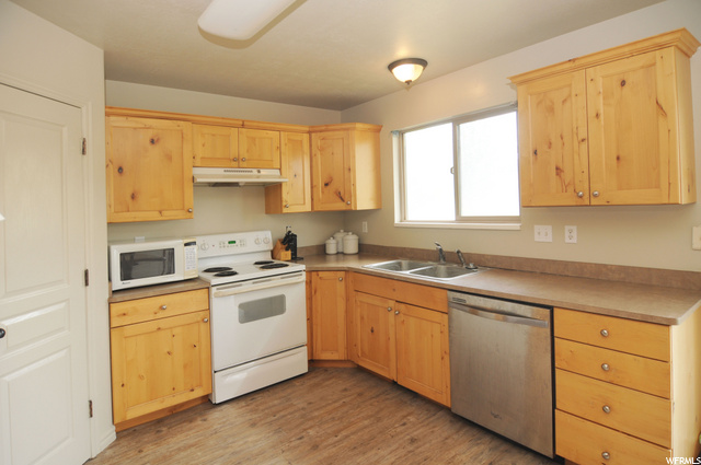 1323 E 3075 N, Layton, UT 84040 — photo 6