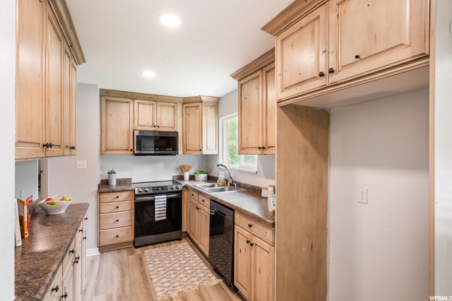 52 E 1700 S, Bountiful, UT 84010 — photo 10