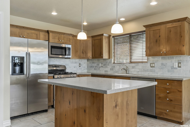 654 W 1900 S, Syracuse, UT 84075 — photo 9