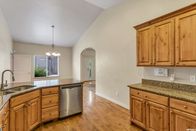 907 W 20 N, Orem, UT 84057 — photo 3