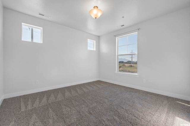 341 W 490 N, Vineyard, UT 84059 — photo 11