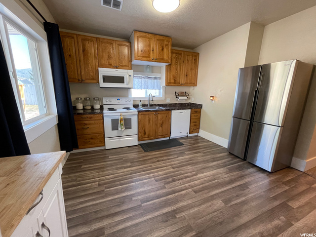 704 S 300 E, Nephi, UT 84648 — photo 6