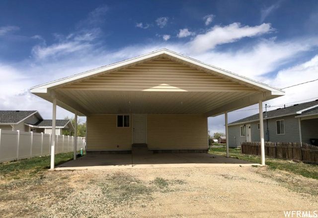 580 E Main St, Myton, UT 84052 — photo 2