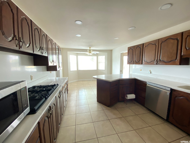 544 S 200 E, Hyrum, UT 84319 — photo 3