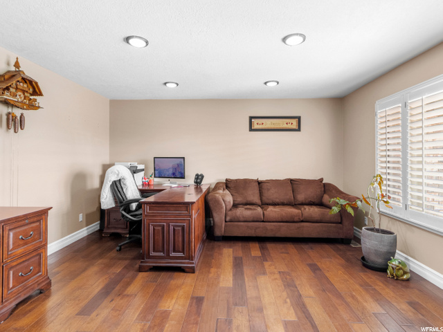 2353 E Summerwood Dr, Layton, UT 84040 — photo 9