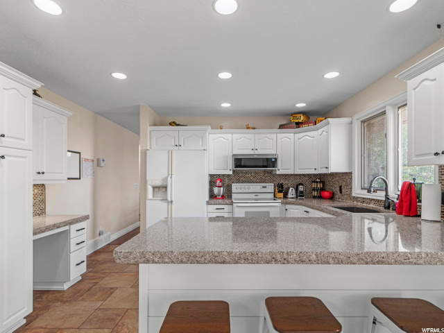 2353 E Summerwood Dr, Layton, UT 84040 — photo 5