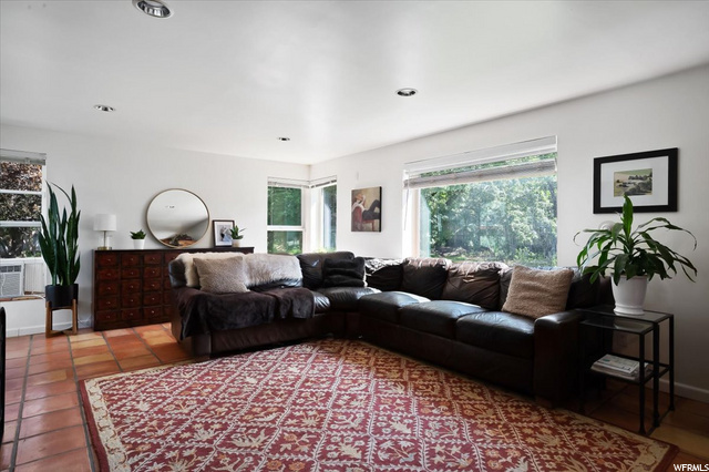 9558 S 3100 E, Sandy, UT 84092 — photo 3