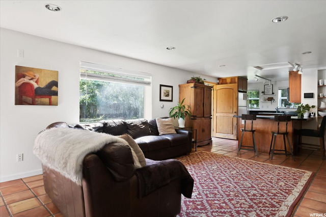9558 S 3100 E, Sandy, UT 84092 — photo 7