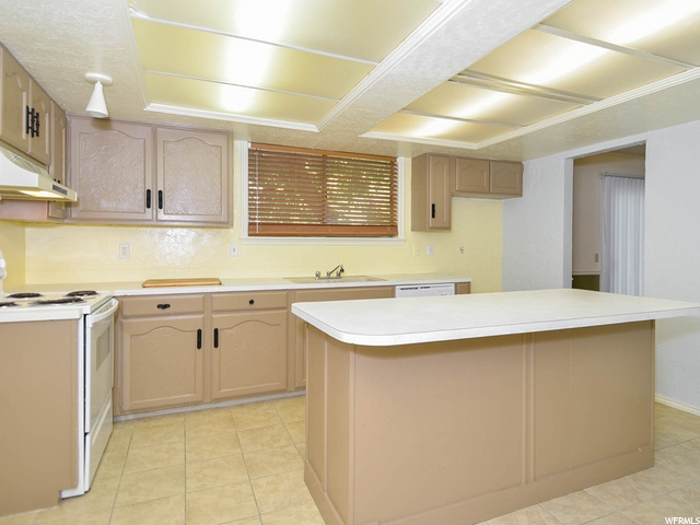 2569 N 2900 E, Layton, UT 84040 — photo 10