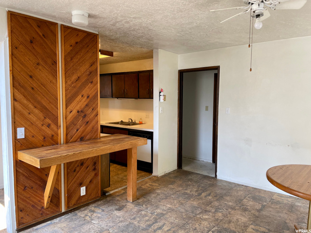 Built in Bar