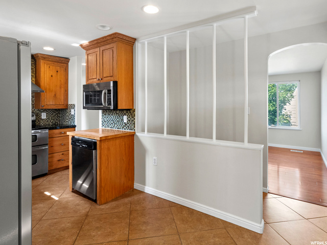 710 E Tulip Dr S, Sandy, UT 84094 — photo 7