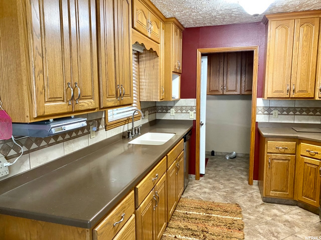 3490 S 1500 E, Vernal, UT 84078 — photo 2