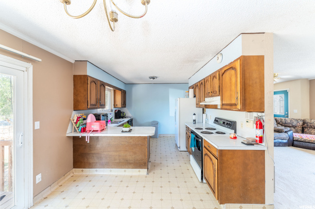 1929 E 3050 S, Vernal, UT 84078 — photo 5