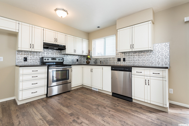 5292 S 3100 W, Roy, UT 84067 — photo 12
