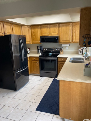 557 N 200 W, Bountiful, UT 84010 — photo 6