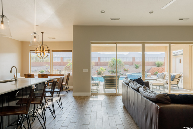 4255 S 1095 E, Washington, UT 84780 — photo 9