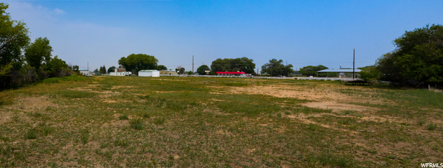 2398 S 1500 E, Naples, UT 84078 — photo 7