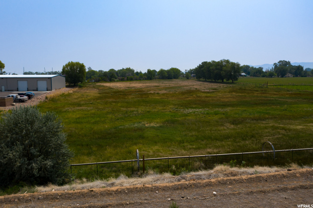 2398 S 1500 E, Naples, UT 84078 — photo 5