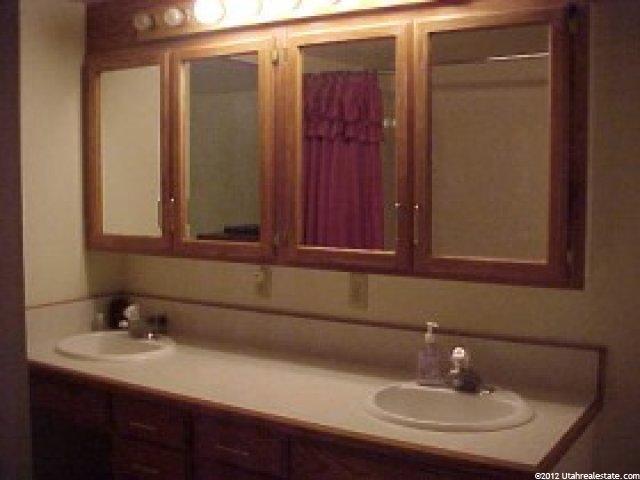 1020 N 100 E, Pleasant Grove, UT 84062 — photo 8