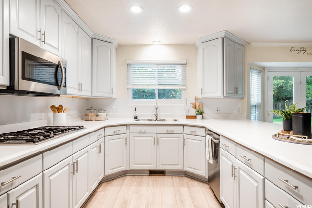2899 E Ksel Dr S, Sandy, UT 84092 — photo 7