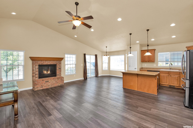905 E Sam Cir S, Clearfield, UT 84015 — photo 3
