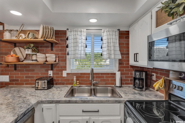 4451 S 2900 W, Roy, UT 84067 — photo 8