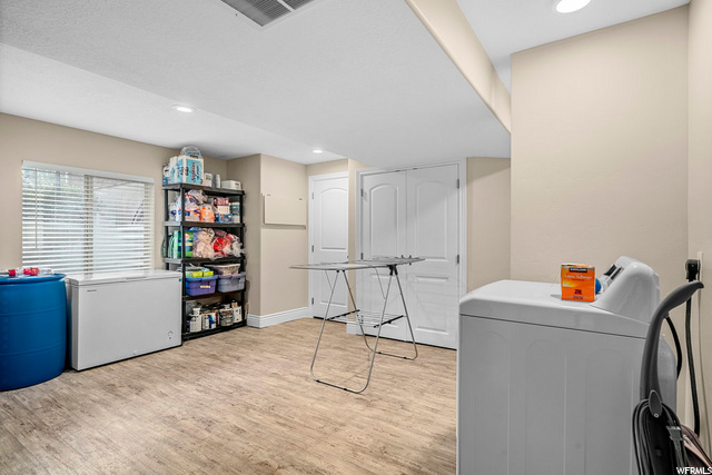 Huge Laundry / Storage room