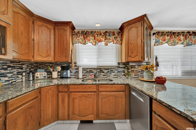 8782 S 1700 E, Sandy, UT 84093 — photo 12