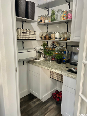 Butler's Pantry