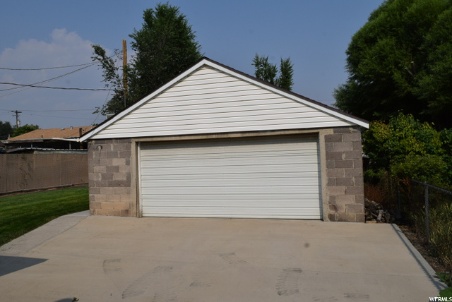 319 S 400 E, Price, UT 84501 — photo 4