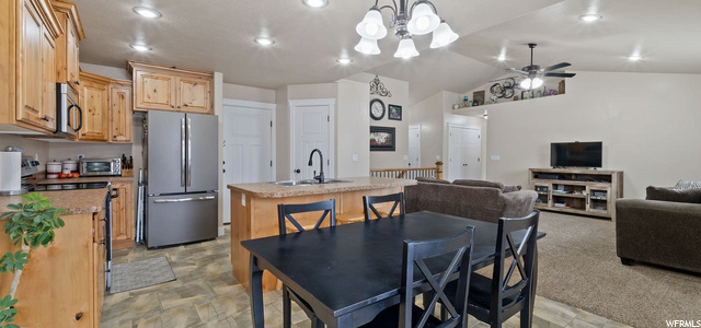 835 W 400 S, Tremonton, UT 84337 — photo 8