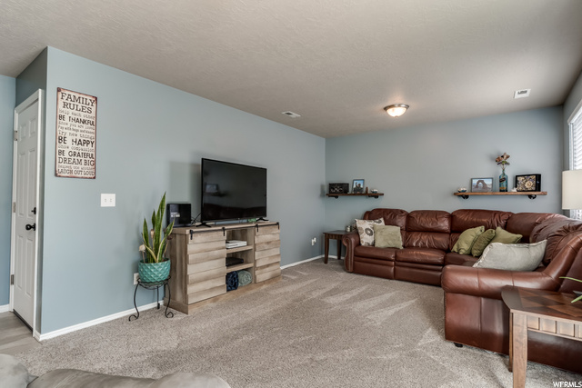 601 W 375 N, Clearfield, UT 84015 — photo 12