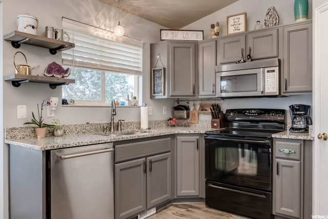 601 W 375 N, Clearfield, UT 84015 — photo 6