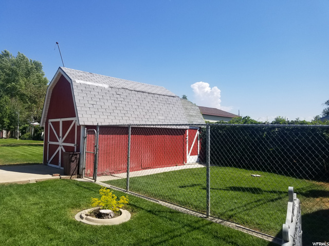 5362 S 2300 W, Roy, UT 84067 — photo 9