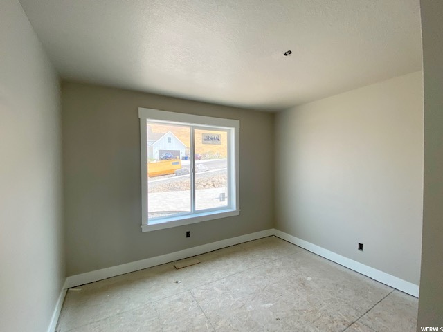924 E 630 N, Hyde Park, UT 84318 — photo 8
