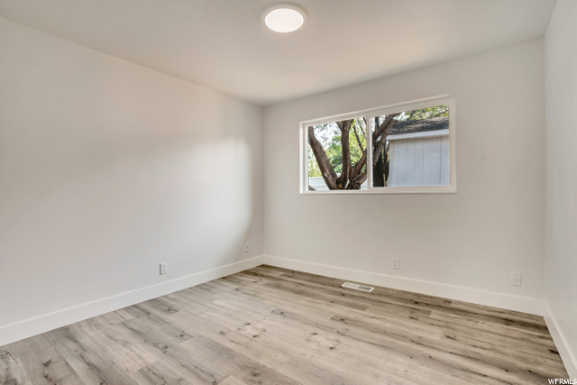 442 W 2350 N, Sunset, UT 84015 — photo 10