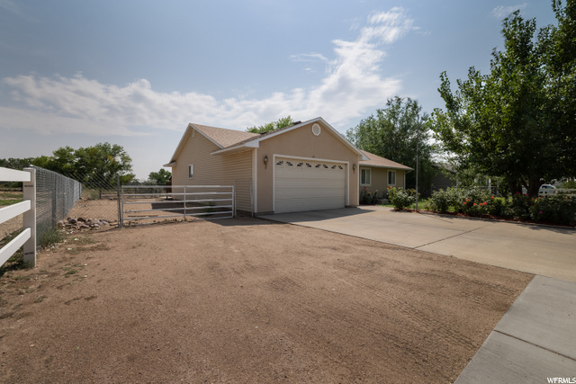 695 S 500 E, Roosevelt, UT 84066 — photo 4