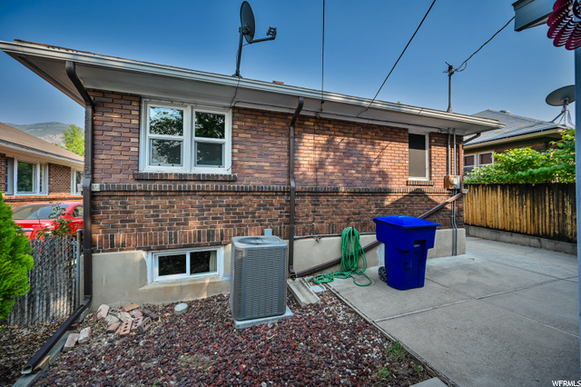 2863 S Brinker Ave, Ogden, UT 84403 — photo 9